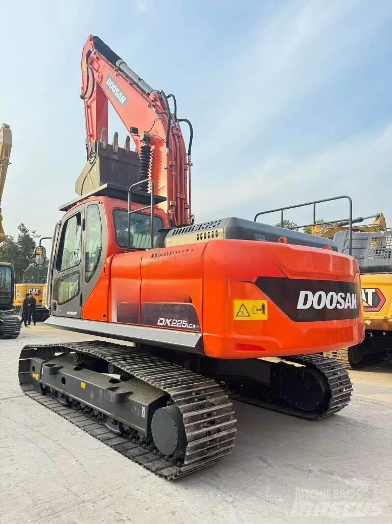 Doosan DX 225 LCA Mini pelle 7t-12t