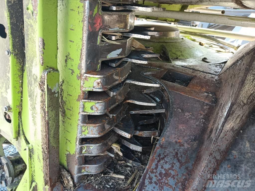 CLAAS Orbis 900 Accessoires pour machines à foin et à fourrage