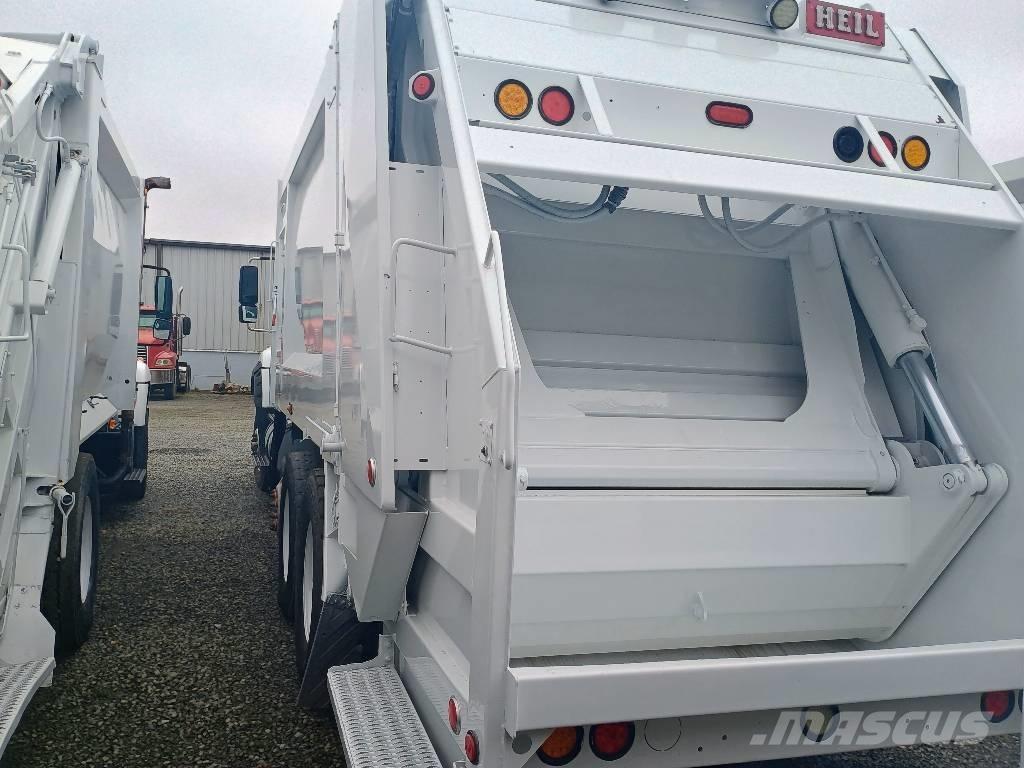 International SF667 Camion poubelle