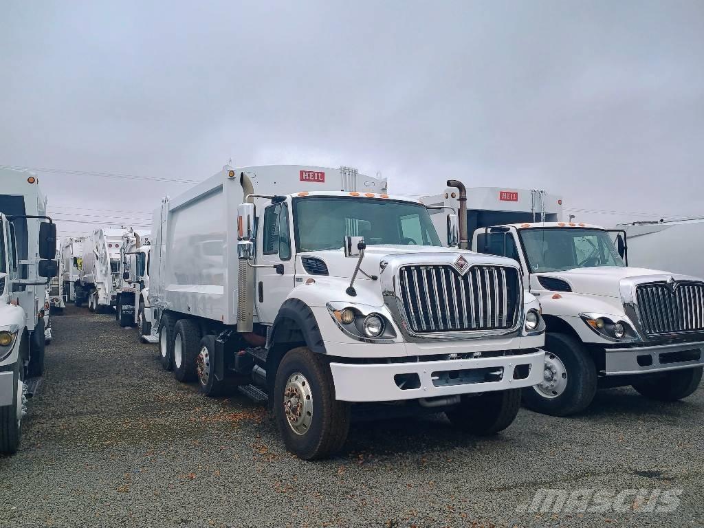 International SF667 Camion poubelle