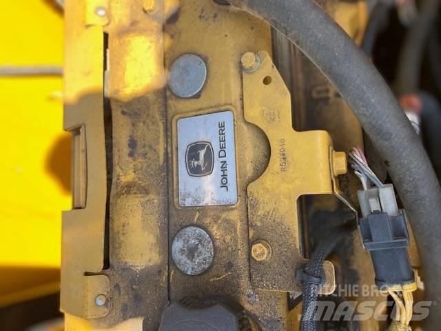 John Deere 210 GLC Pelle sur chenilles