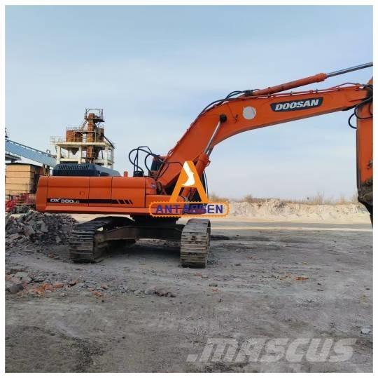 Doosan DX 380 LC Pelle sur chenilles
