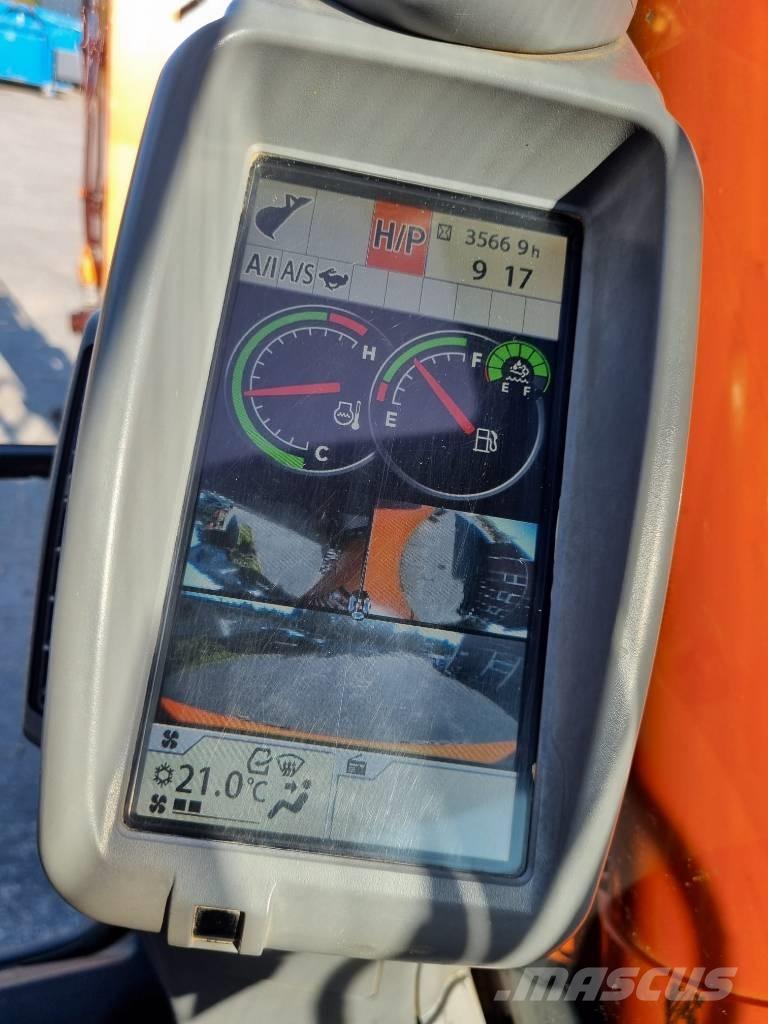 Hitachi ZX 135 US-6 Pelle sur chenilles