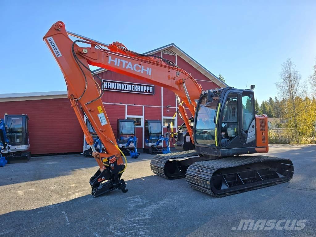 Hitachi ZX 135 US-6 Pelle sur chenilles