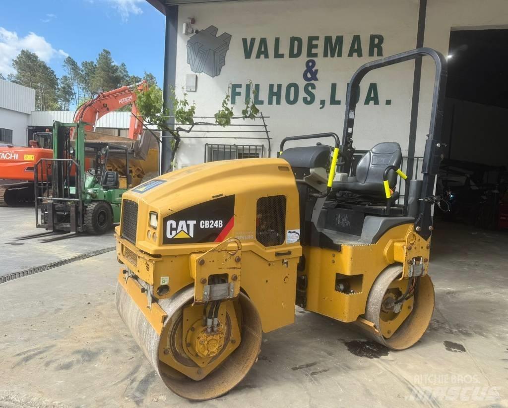 CAT CB 24 B, CB24 Rouleaux tandem