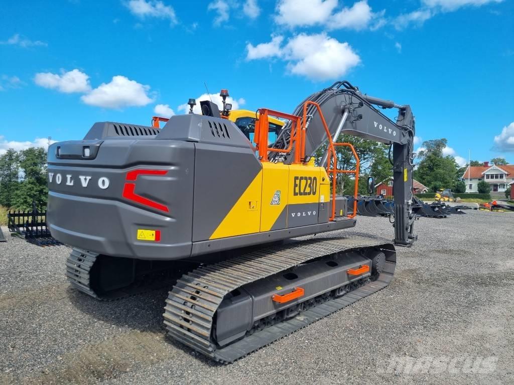 Volvo EC 230 FL Pelle sur chenilles