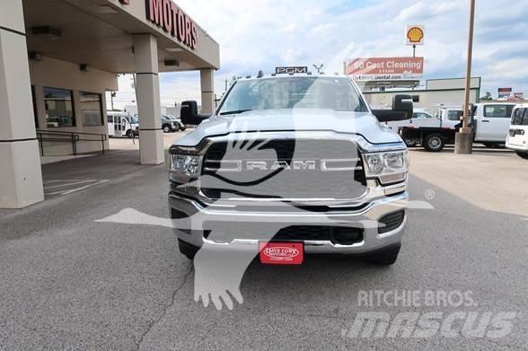 RAM 3500 HD Camion plateau