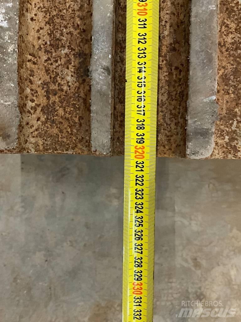 Hitachi ZX 210 LC-3 Pelle sur chenilles