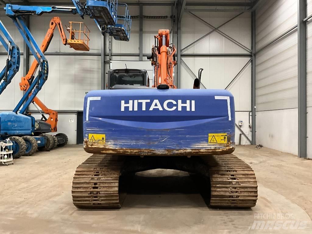 Hitachi ZX 210 LC-3 Pelle sur chenilles