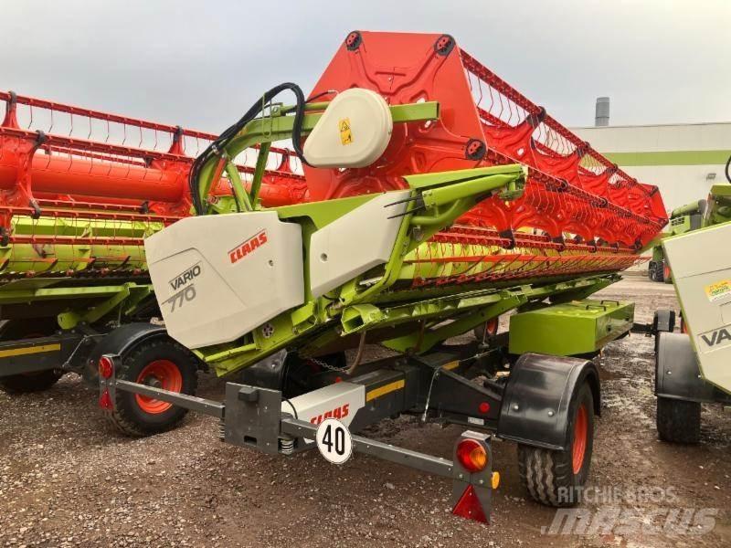 CLAAS TRION 520 Moissonneuse batteuse