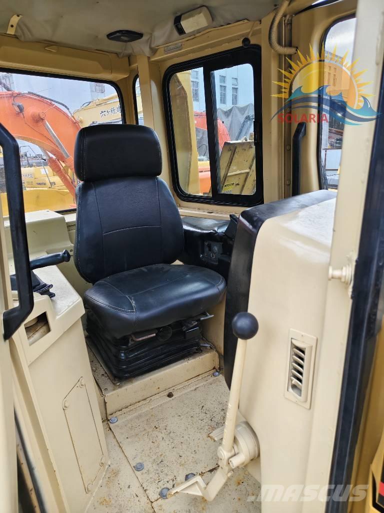 CAT D 7 R Bouteurs sur chenilles