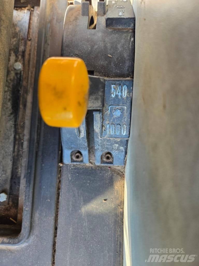 CASE 5130 Tracteur