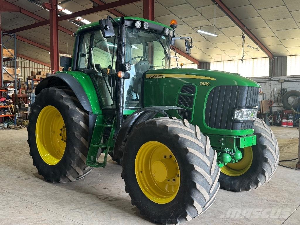 John Deere 7530 AQ Tracteur