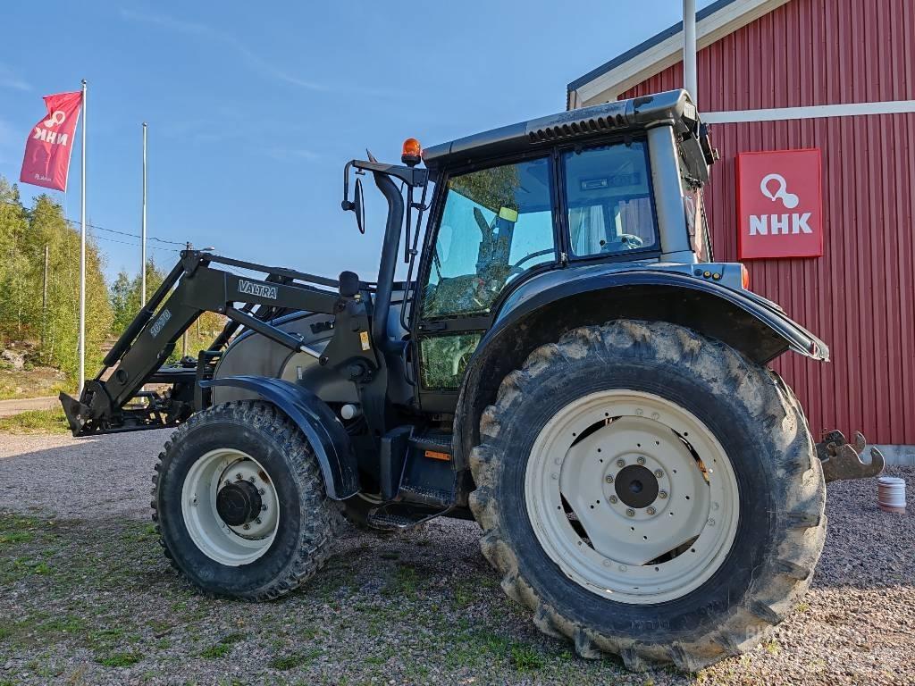 Valtra M 130 Tracteur