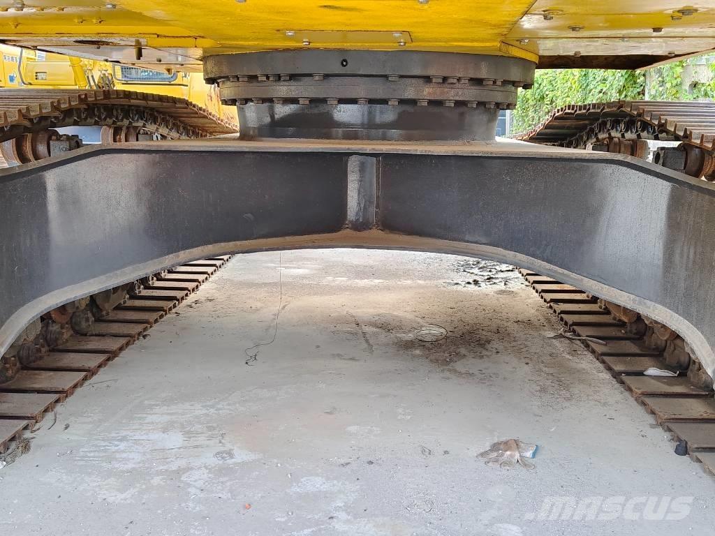 Komatsu PC 220-7 Pelle sur chenilles