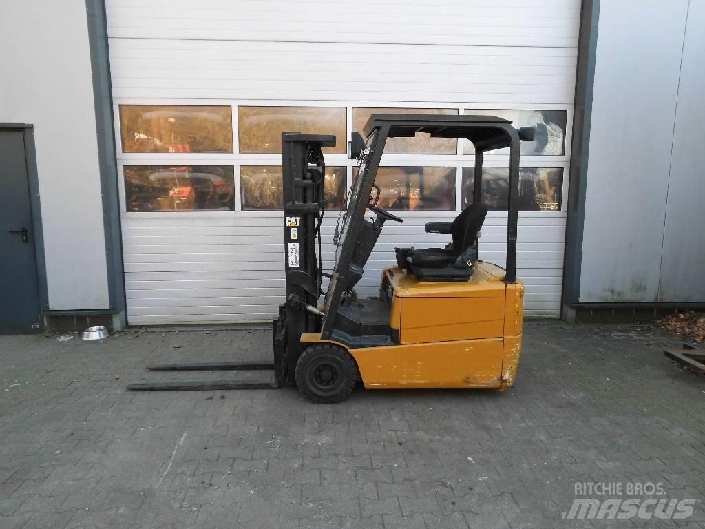 CAT EP 16 KT Chariots élévateurs électriques
