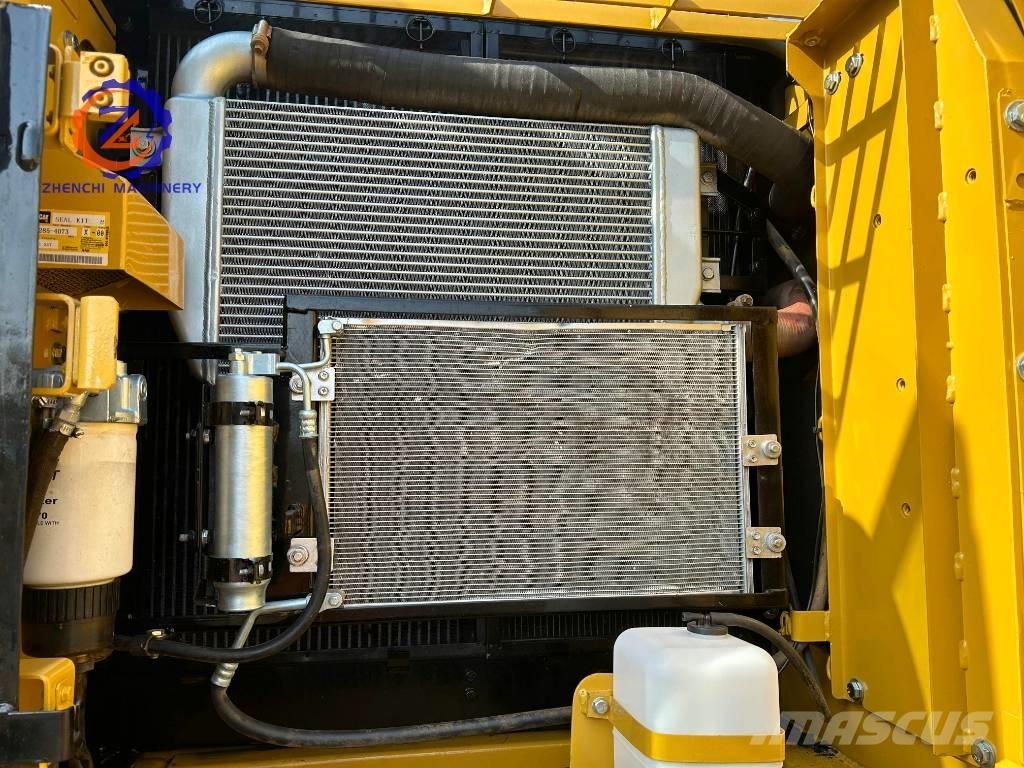 CAT 320 D2 Pelle sur chenilles