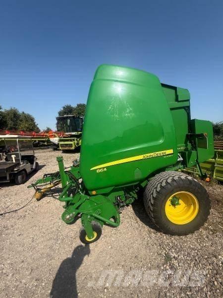 John Deere 864 Presse à balle ronde