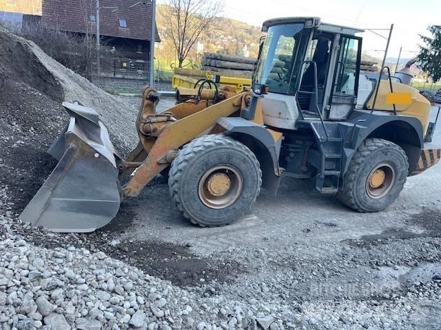 Liebherr L 544 Chargeuse sur pneus