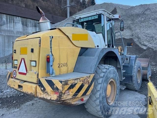 Liebherr L 544 Chargeuse sur pneus
