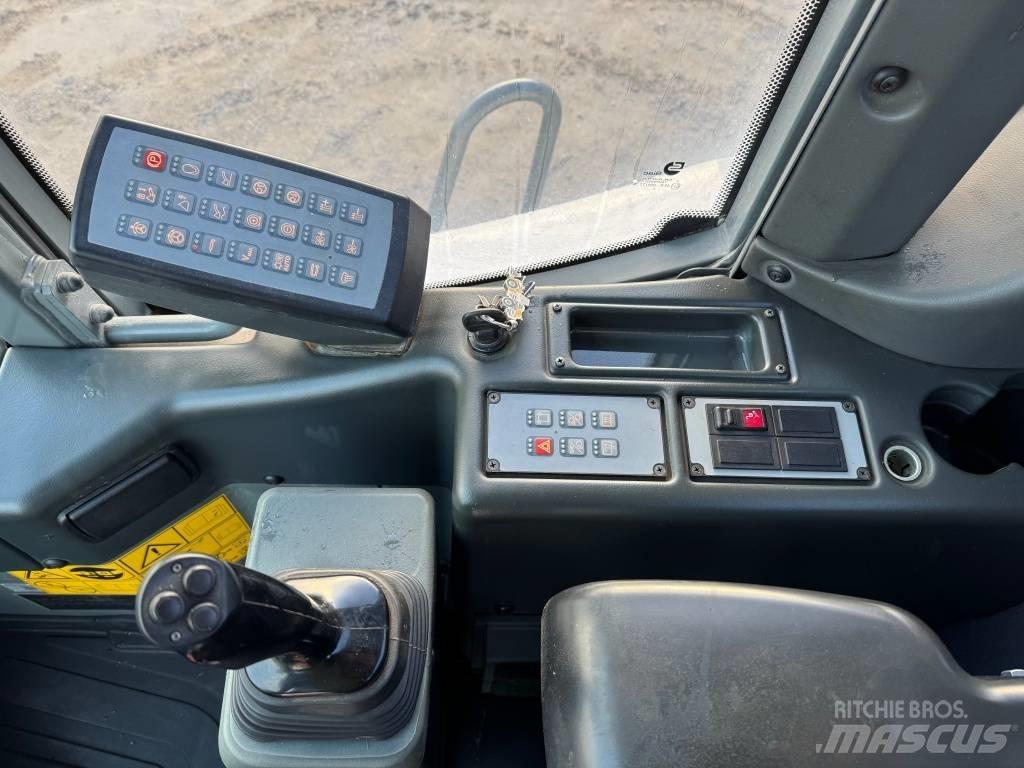 Liebherr L 550 Chargeuse sur pneus