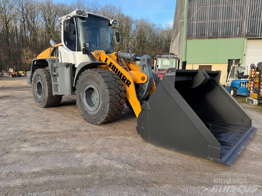 Liebherr L 550 Chargeuse sur pneus