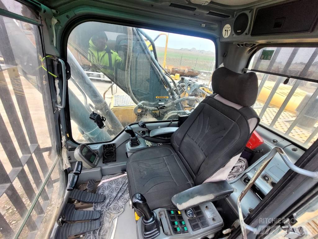 Volvo EC290 Pelle sur chenilles