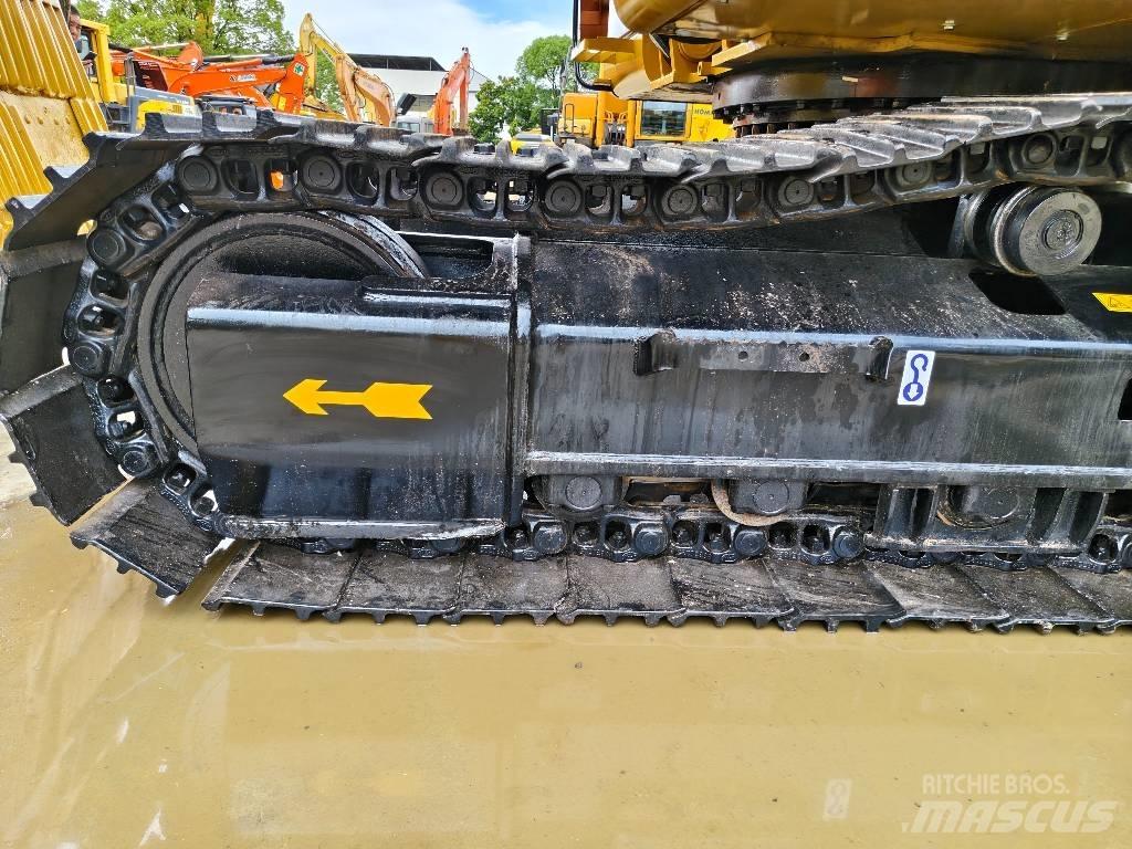 CAT 330 D2 L Pelle sur chenilles