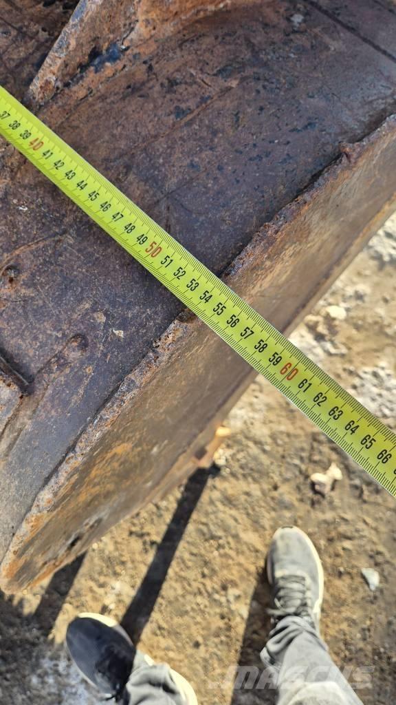 Takeuchi TB 280 FR Mini pelle 7t-12t