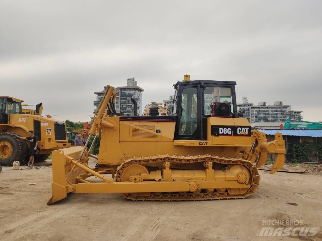 CAT D 6 G Bouteurs sur chenilles