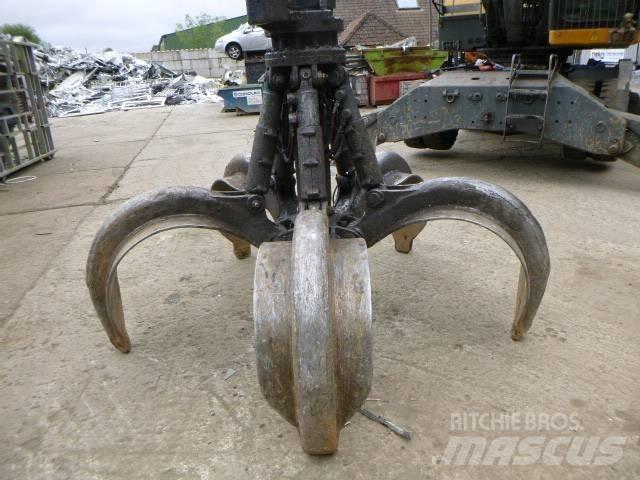 CAT M 322 C MH Pelle sur pneus