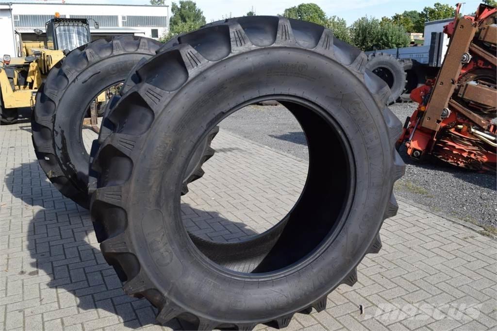  520/85R38 *GRI* Pneus, roues et jantes