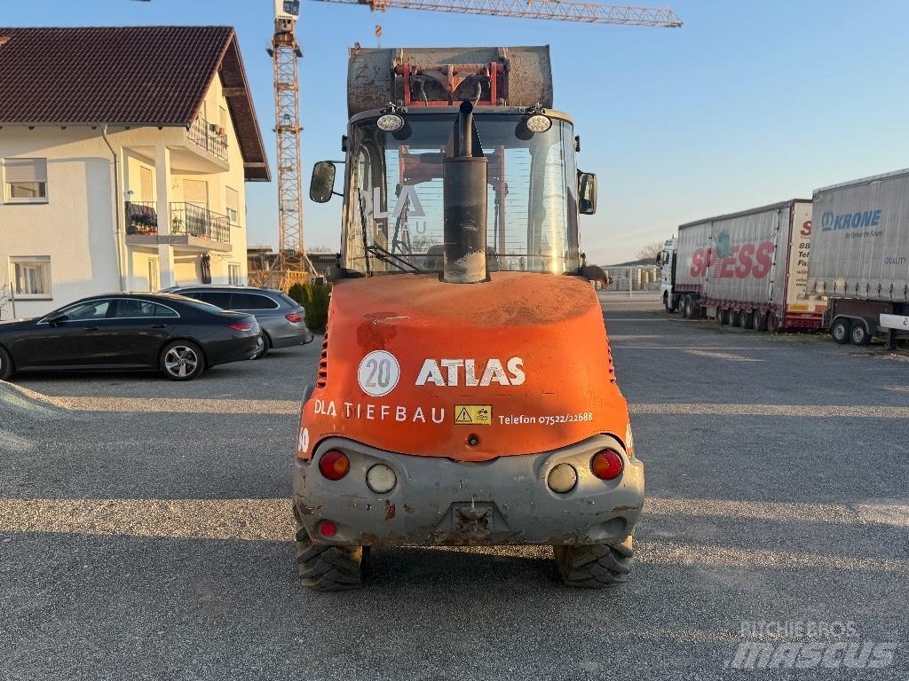 Atlas AR 60 Chargeuse sur pneus