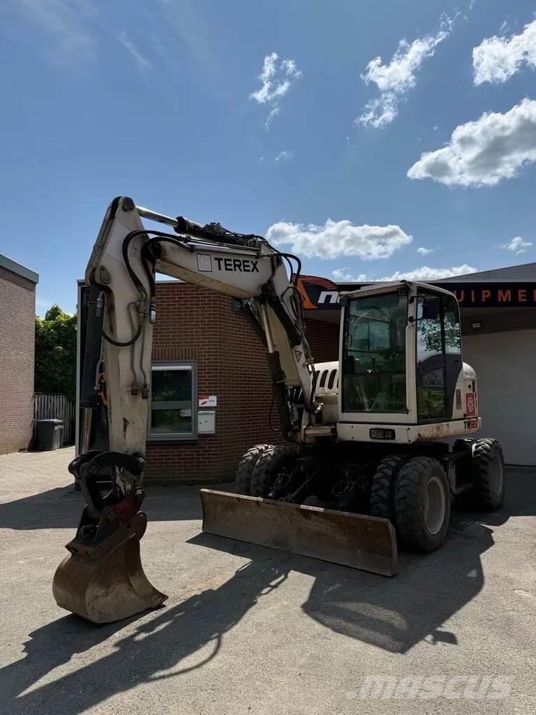 Terex TW 85 Pelle sur pneus