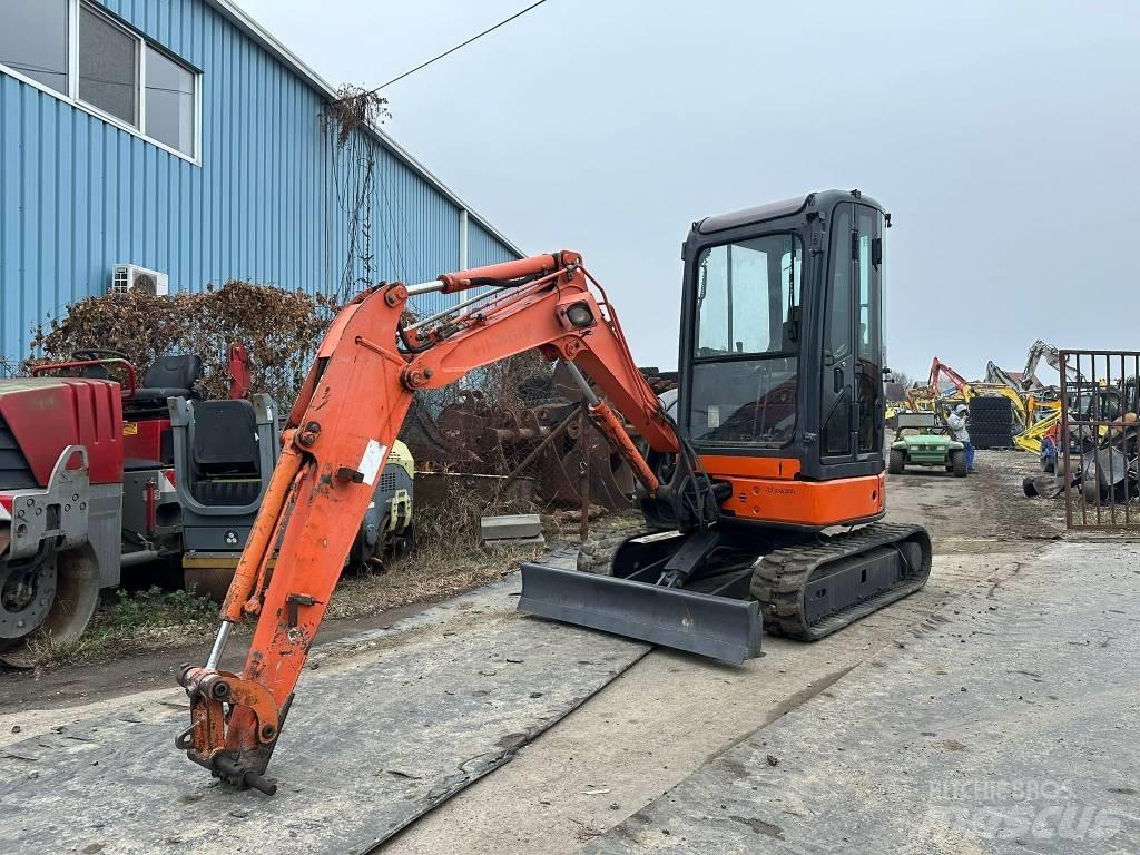 Hitachi ZX 27 U-2 Mini pelle < 7t