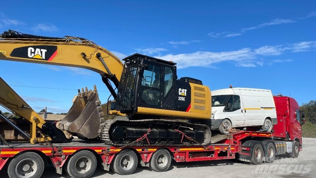 CAT 320E Pelle sur chenilles