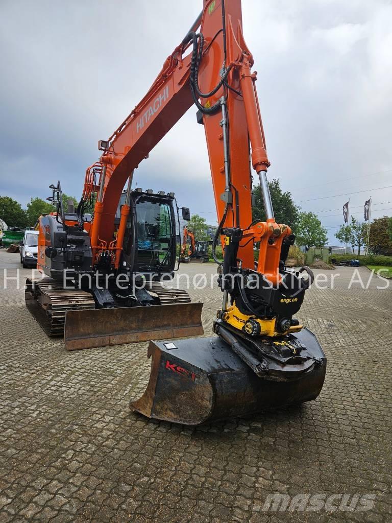 Hitachi ZX 135 US-7 Pelle sur chenilles