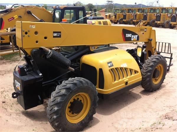 CAT TL943 (M51936) Chariot télescopique