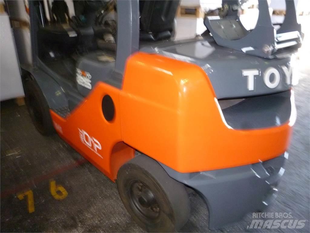 Toyota 02-8FGF25 Chariots GPL