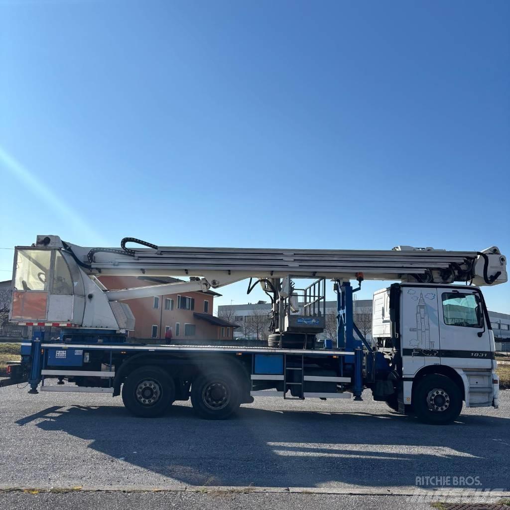 Cela Tj 460 Camion nacelle