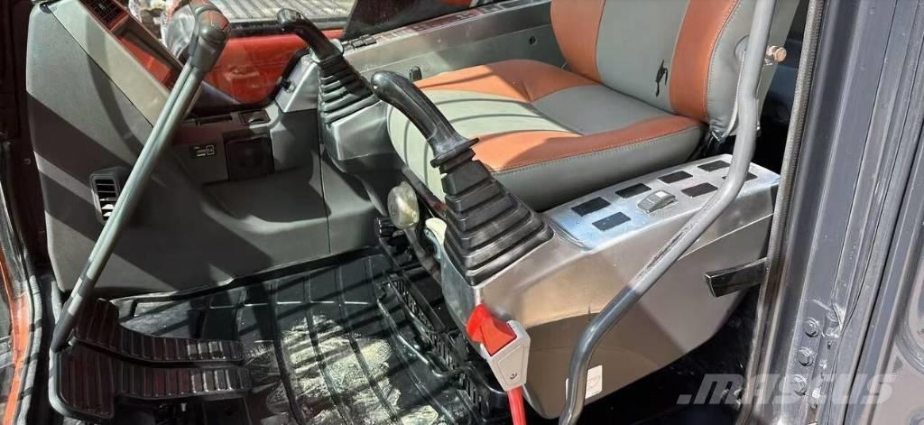 Doosan DX340 Pelle sur chenilles