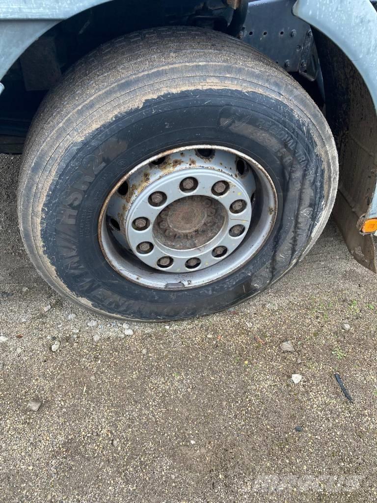 MAN FE 360 A Camion ampliroll