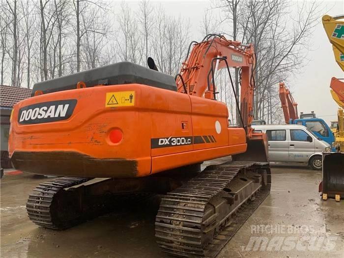 Doosan dx300 Pelle sur chenilles