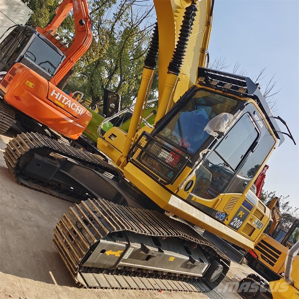 Komatsu PC200-8 Pelle sur chenilles