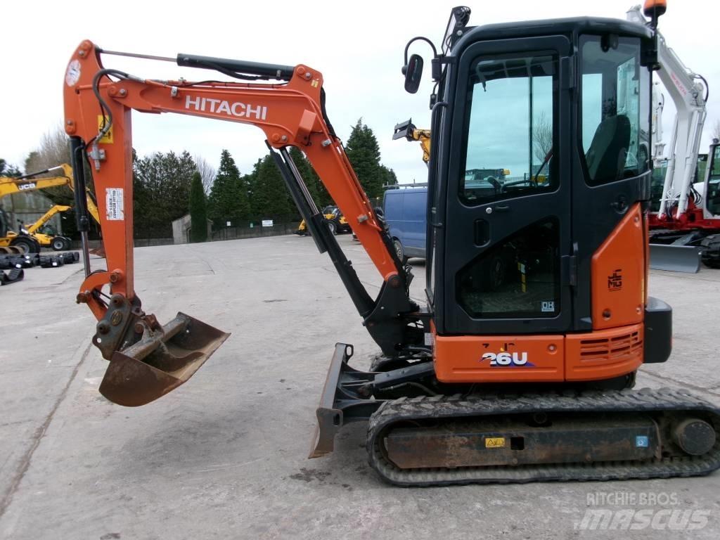 Hitachi 26U Mini pelle < 7t