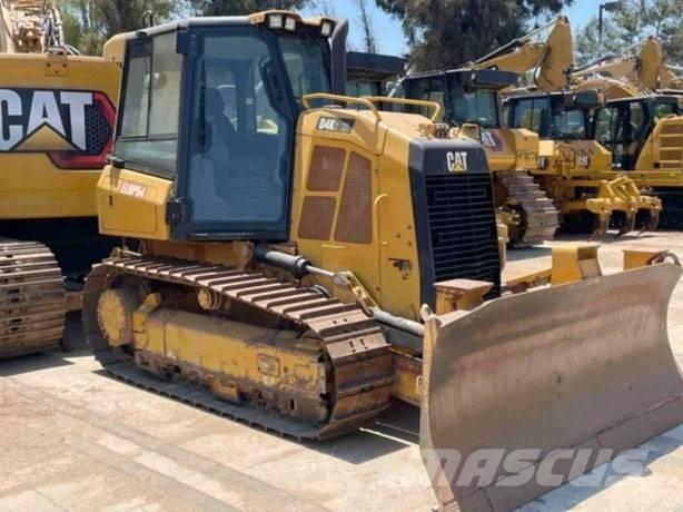 CAT D 4 K 2 XL Bouteurs sur chenilles
