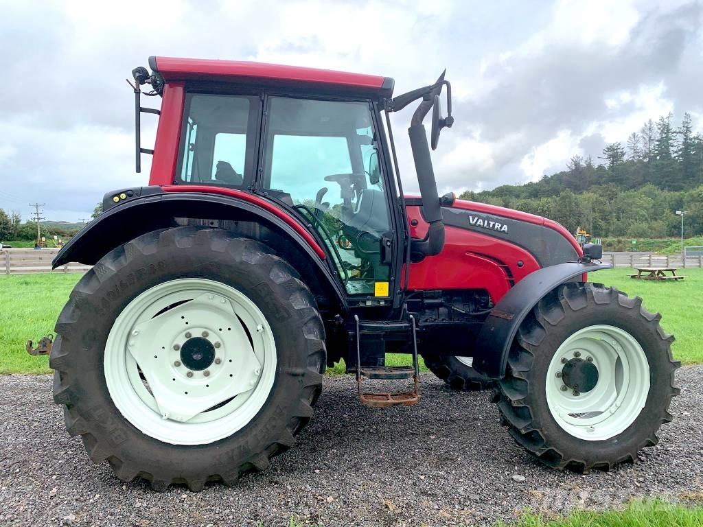Valtra N101 Tractor Tracteurs forestiers