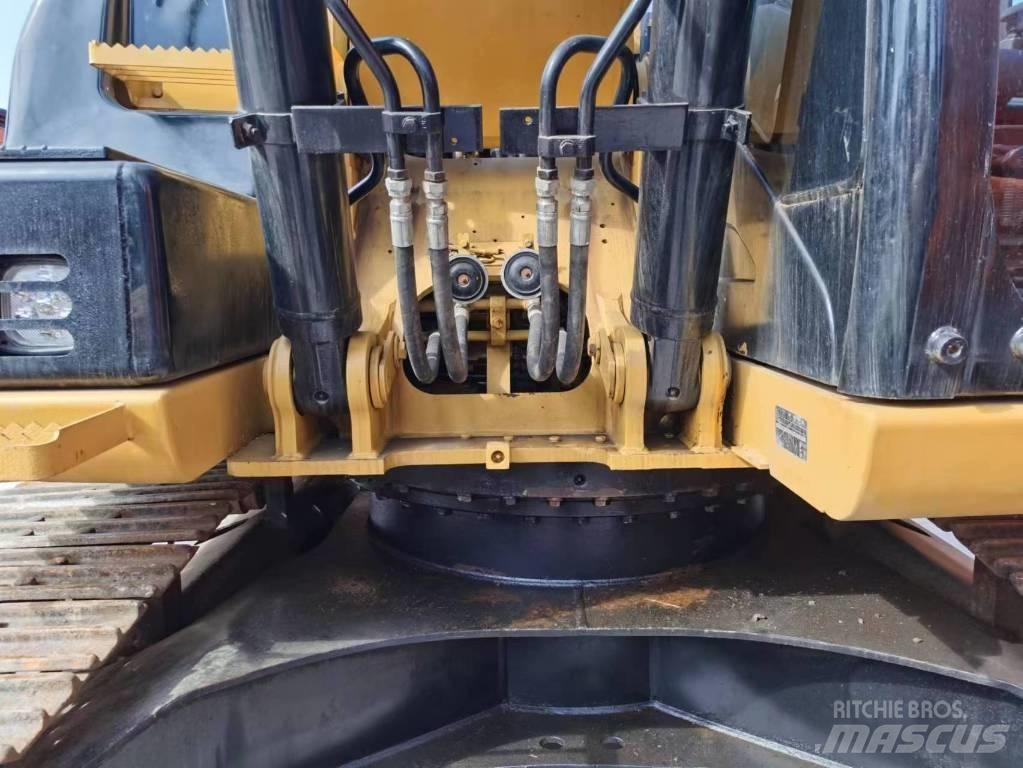 CAT 315 D2 Pelle sur chenilles
