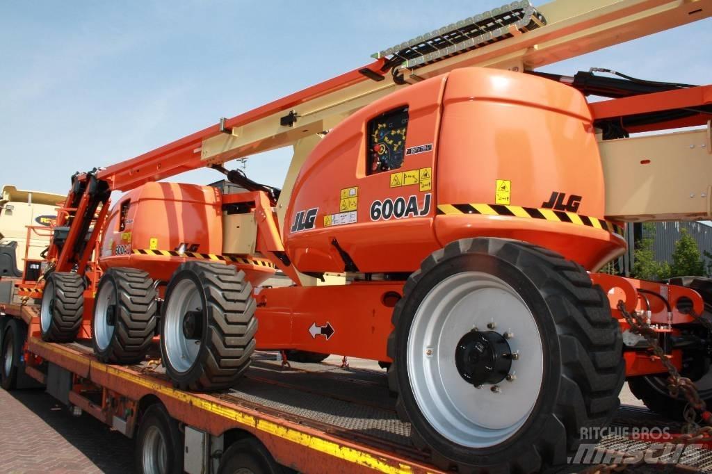 JLG 600 AJ Nacelles articulées