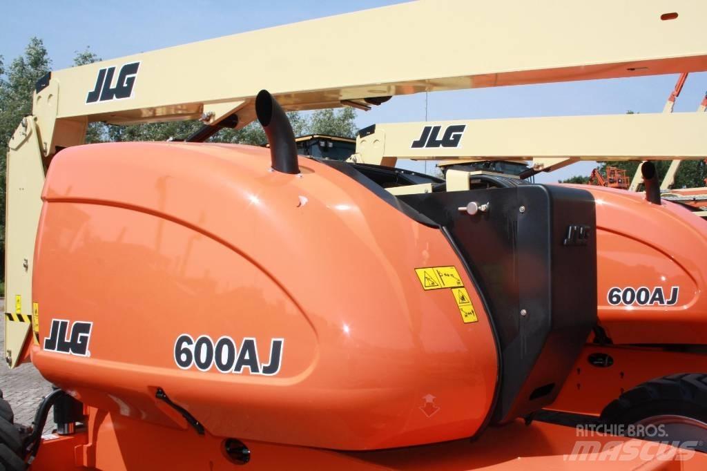 JLG 600 AJ Nacelles articulées